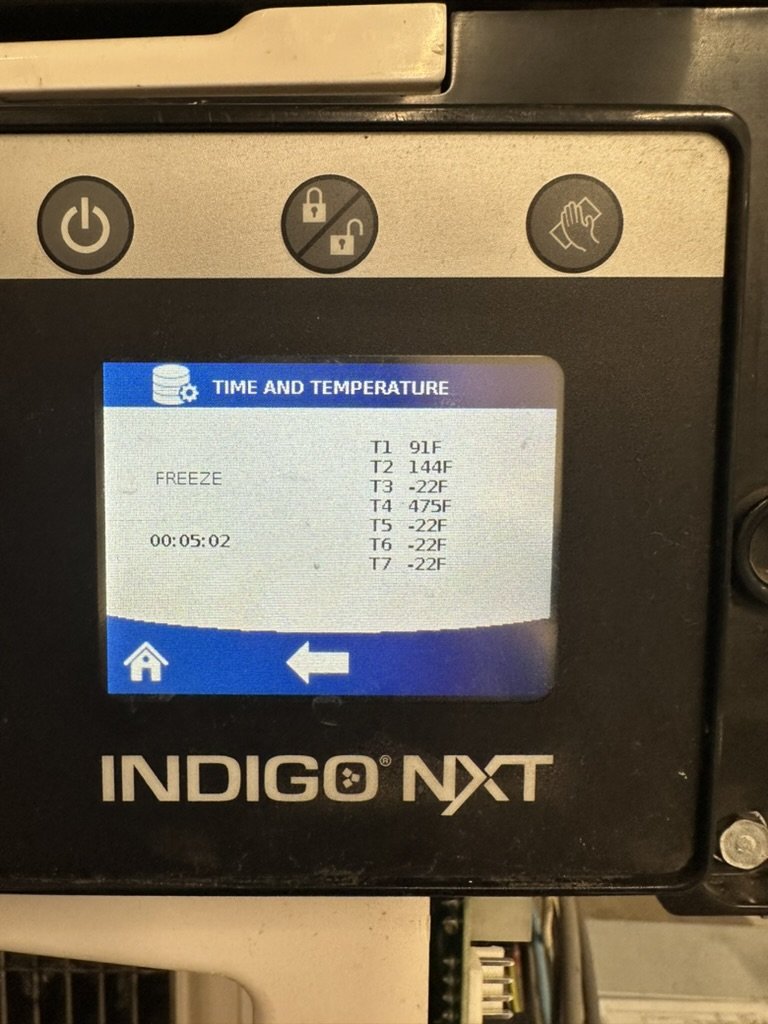 Indigo NXT Time and Temperature screen with the T4 sensor reading 475°F